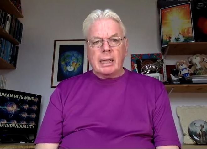 THE HUMAN HIVE MIND & THE END OF INDIVIDUALITY – DAVID ICKE DOT-CONNECTOR VIDEOCAST